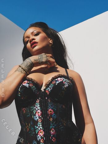 Rihanna  page leaked private photo uncensored HD quality