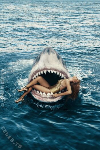 Rihanna  page leaked private photo uncensored HD quality