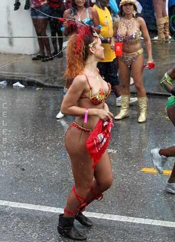 Rihanna  page leaked private photo uncensored HD quality