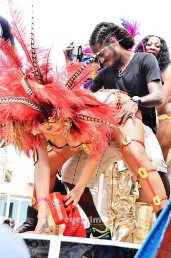 Rihanna  page leaked private photo uncensored HD quality