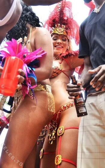 Rihanna  page leaked private photo uncensored HD quality
