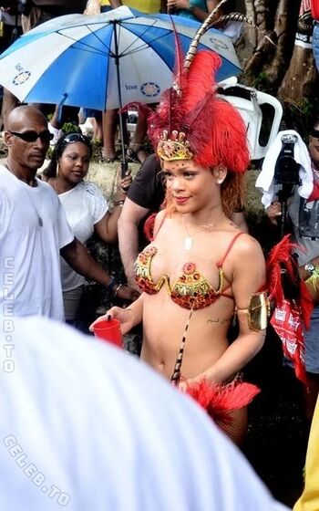 Rihanna  page leaked private photo uncensored HD quality