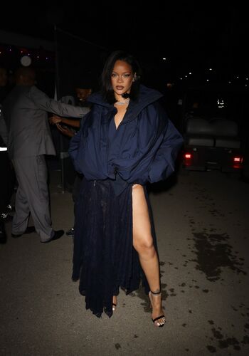 Rihanna  page leaked private photo uncensored HD quality