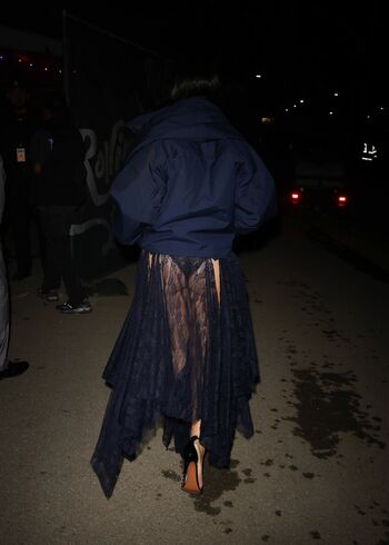 Rihanna  page leaked private photo uncensored HD quality