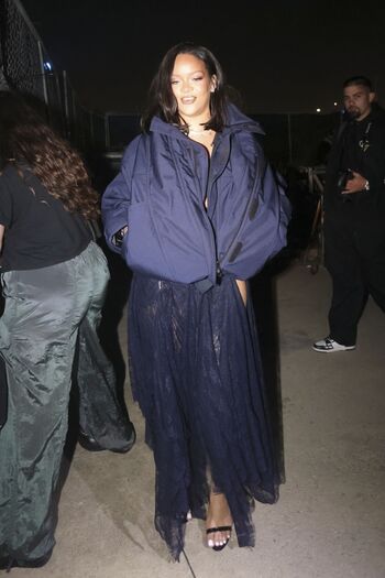 Rihanna  page leaked private photo uncensored HD quality
