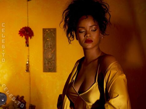Rihanna  page leaked private photo uncensored HD quality