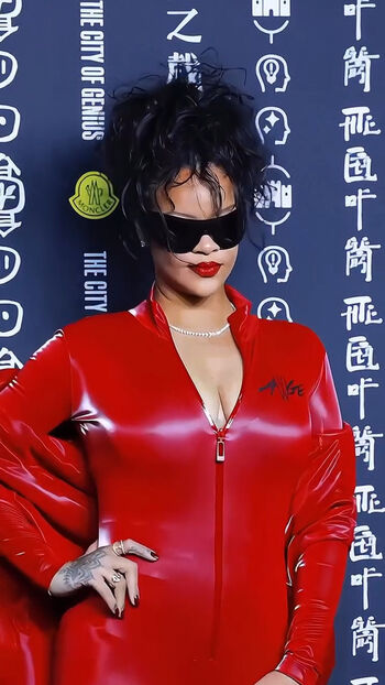 Rihanna leaked private photo uncensored HD quality