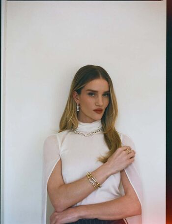 Rosie huntington whiteley leaked private photo uncensored HD quality