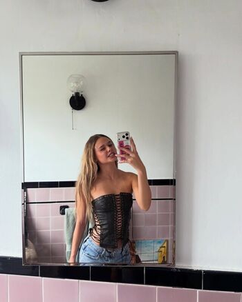 Ruby rose turner page leaked private photo uncensored HD quality