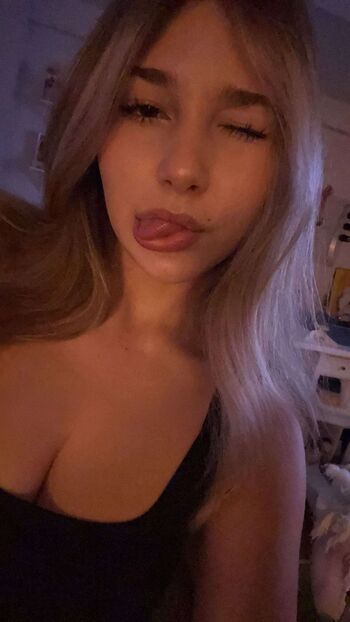 Sara dobrik page leaked private photo uncensored HD quality