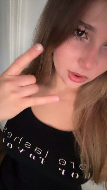 Sara dobrik page leaked private photo uncensored HD quality