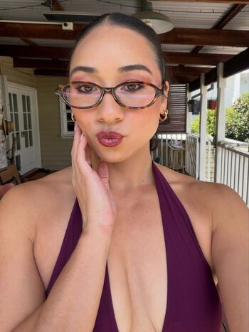 Sarah schwarz  page leaked private photo uncensored HD quality