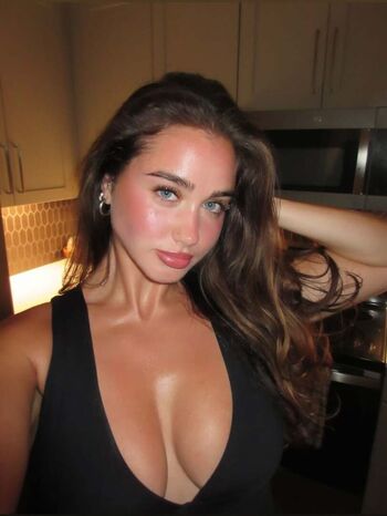 Sarahemilyhope leaked private photo uncensored HD quality