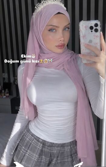 Sariikubraa leaked private photo uncensored HD quality