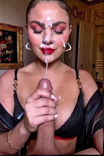 Selena gomez  page leaked private photo uncensored HD quality