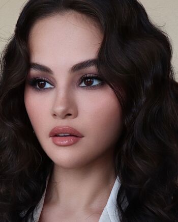 Selena gomez  page leaked private photo uncensored HD quality