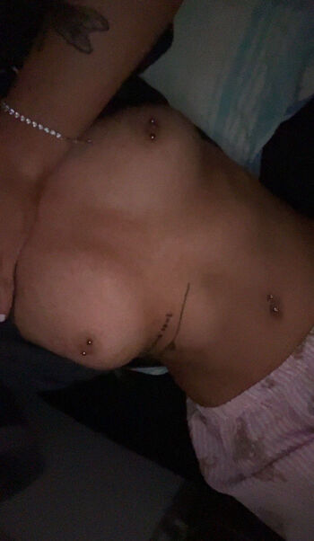 Show your girlfriend page leaked private photo uncensored HD quality