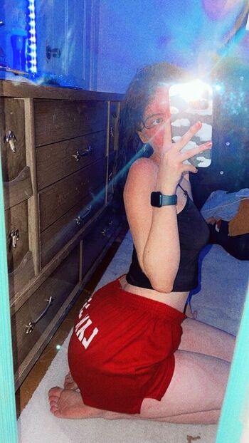 Show your girlfriend leaked private photo uncensored HD quality