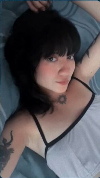 Show your girlfriend leaked private photo uncensored HD quality
