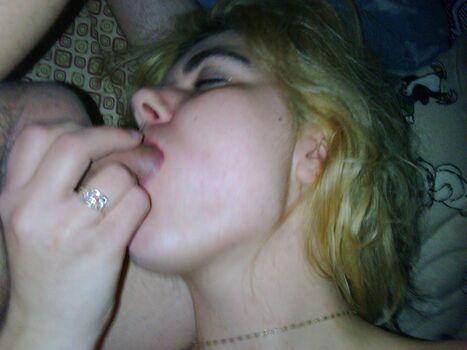 Show your girlfriend leaked private photo uncensored HD quality