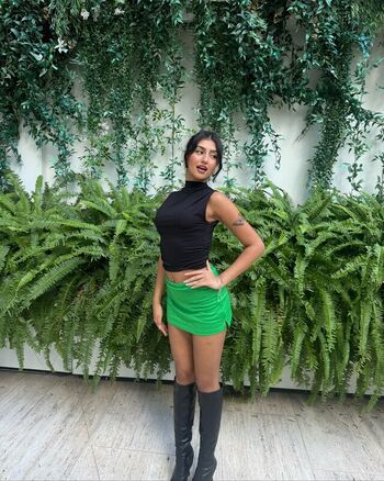 Shriya saini page leaked private photo uncensored HD quality