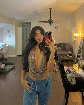 Shriya saini page leaked private photo uncensored HD quality