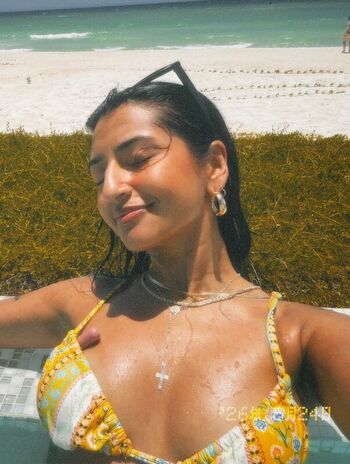 Shriya saini leaked private photo uncensored HD quality