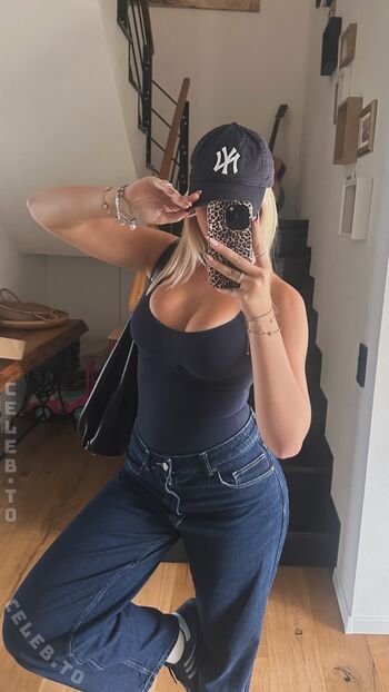 Sophiaaperlaa leaked private photo uncensored HD quality