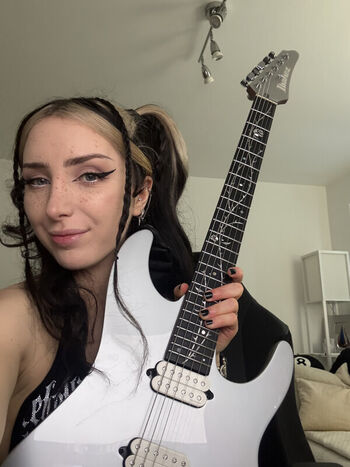Sophie burrell page leaked private photo uncensored HD quality
