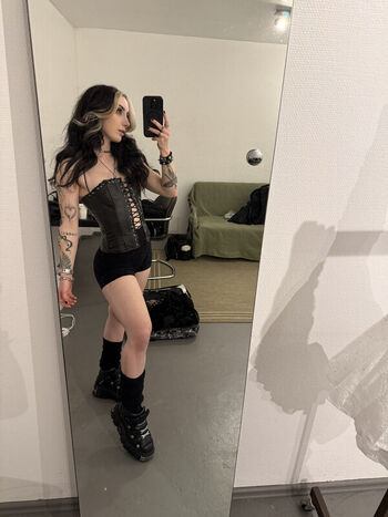 Sophie burrell page leaked private photo uncensored HD quality