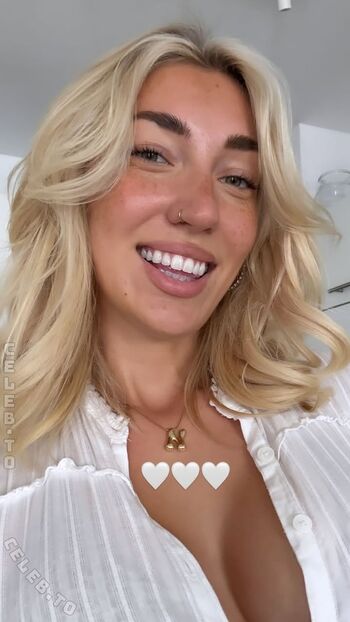 Starletnova leaked private photo uncensored HD quality