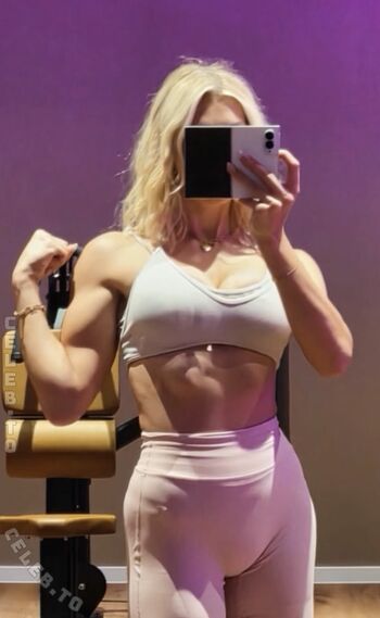 Starletnova leaked private photo uncensored HD quality