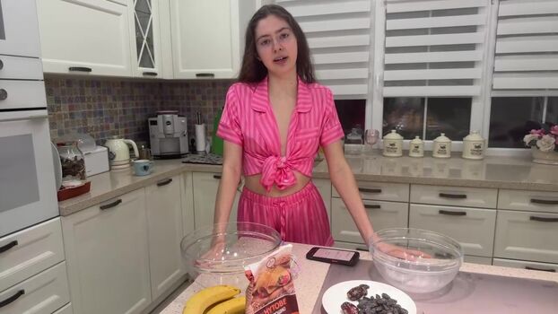 Stefania deriabina page leaked private photo uncensored HD quality