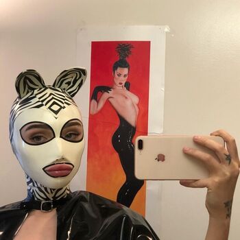 Supposedlyjulia page leaked private photo uncensored HD quality