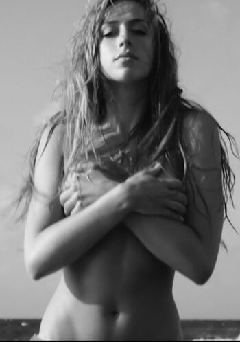 Tate mcrae  page leaked private photo uncensored HD quality
