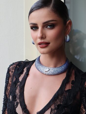 Taylor hill leaked private photo uncensored HD quality