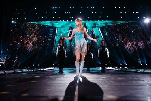 Taylor swift  page leaked private photo uncensored HD quality