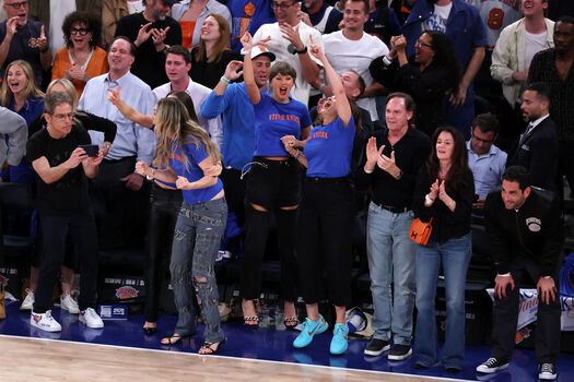 Taylor swift  page leaked private photo uncensored HD quality
