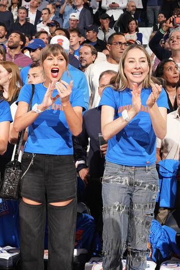 Taylor swift  page leaked private photo uncensored HD quality