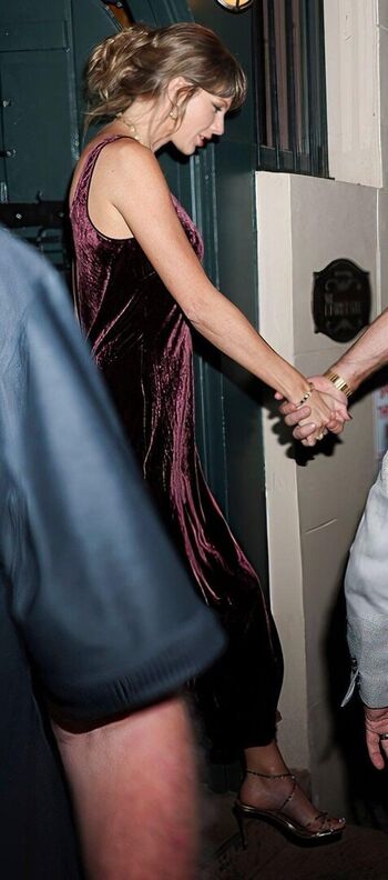 Taylor swift  page leaked private photo uncensored HD quality