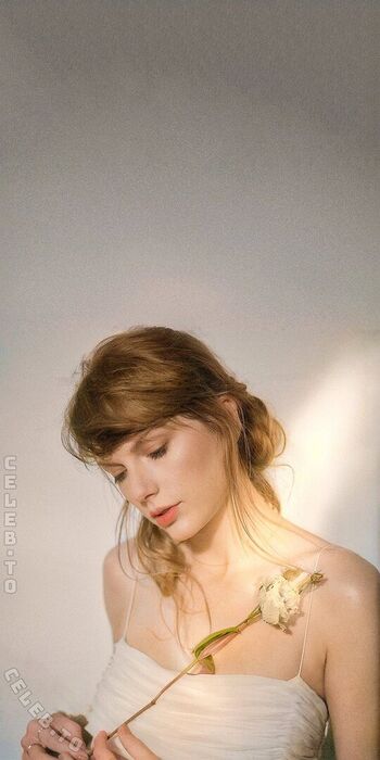 Taylor swift  page leaked private photo uncensored HD quality