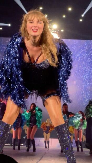 Taylor swift  page leaked private photo uncensored HD quality