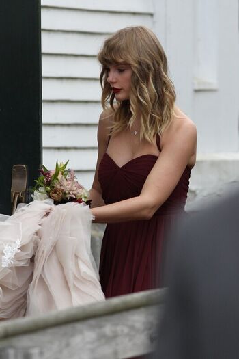 Taylor swift  page leaked private photo uncensored HD quality