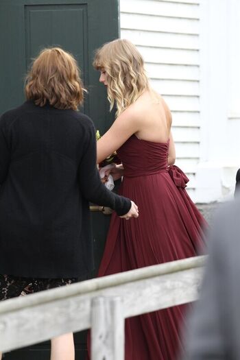 Taylor swift  page leaked private photo uncensored HD quality