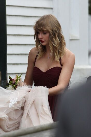 Taylor swift  page leaked private photo uncensored HD quality