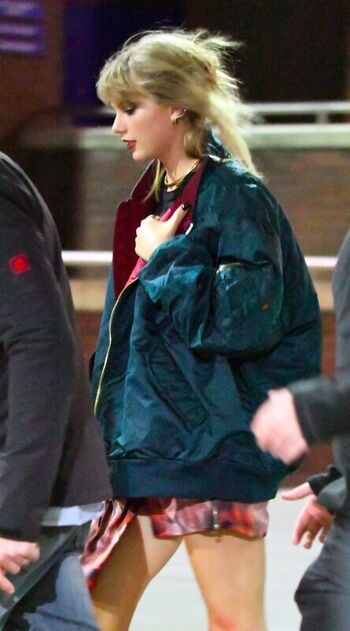 Taylor swift  page leaked private photo uncensored HD quality