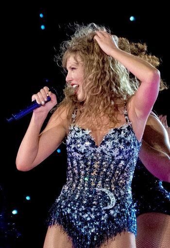 Taylor swift  page leaked private photo uncensored HD quality