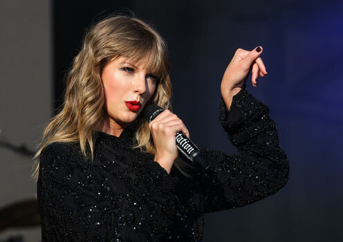 Taylor swift leaked private photo uncensored HD quality