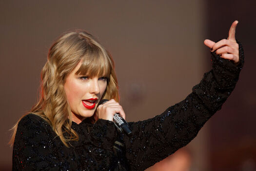 Taylor swift leaked private photo uncensored HD quality