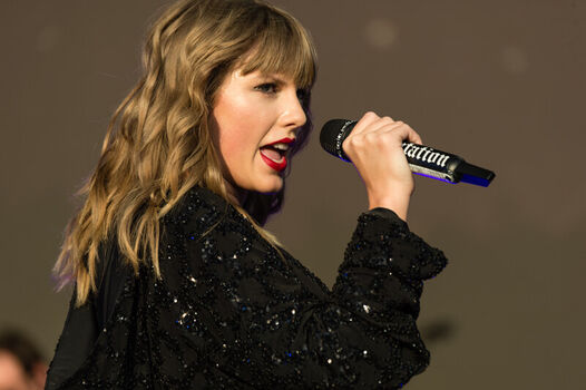 Taylor swift leaked private photo uncensored HD quality